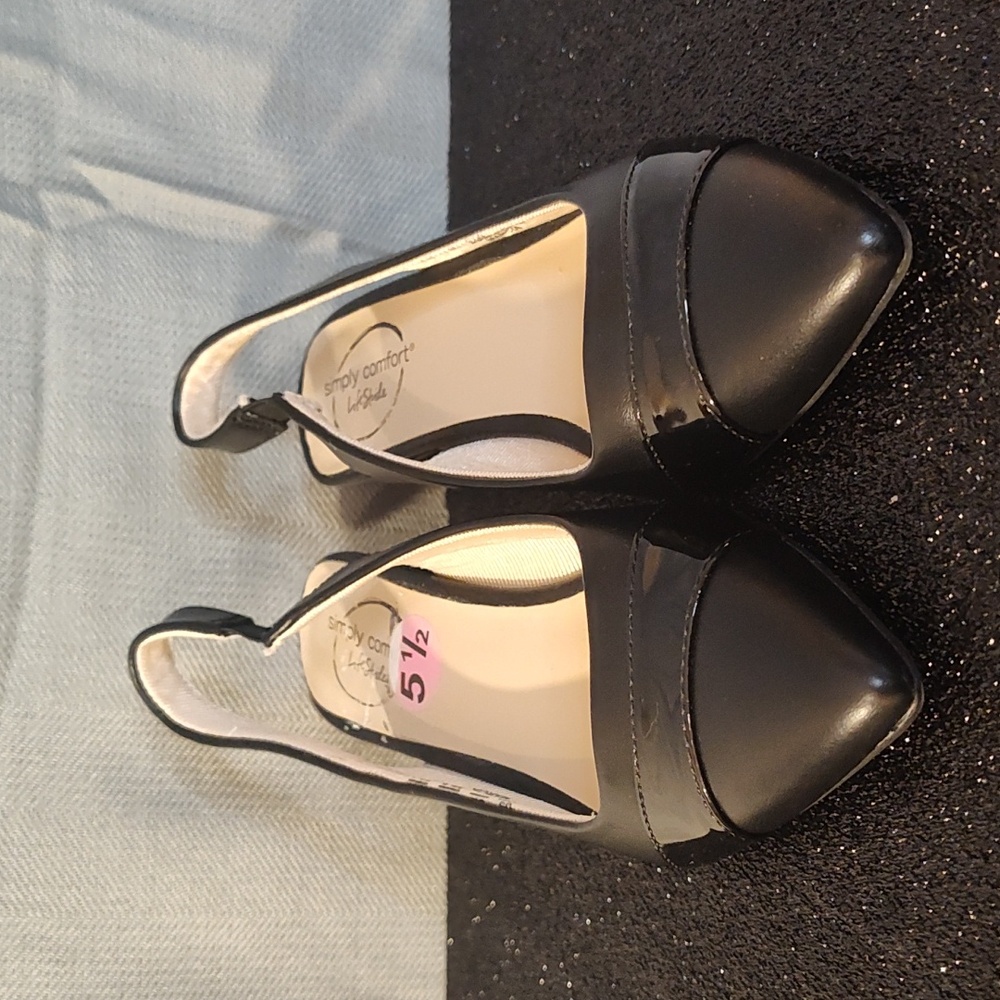 Simply Comfort Life Stride Shoes
